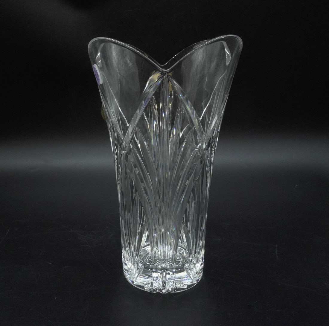 TALL ITALIAN CAPRI CRYSTAL VASE (1 of 4)