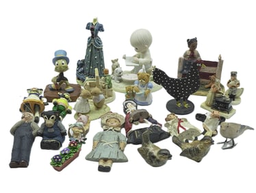 LARGE LOT OF COLLECTIBLE FIGURINES - 24 PIECES
