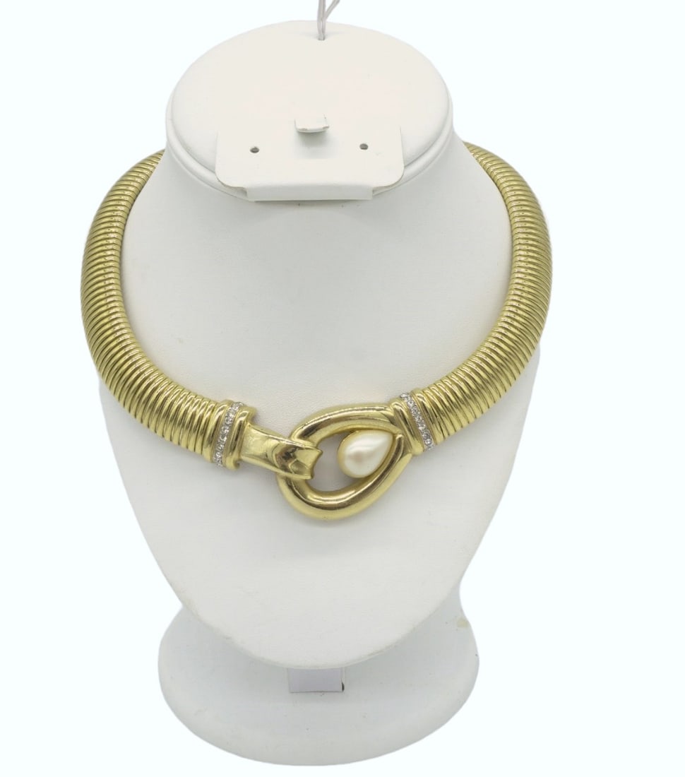 VINTAGE RICHELIEU DESIGNER GOLD TONE PEARL NECKLACE (1 of 5)