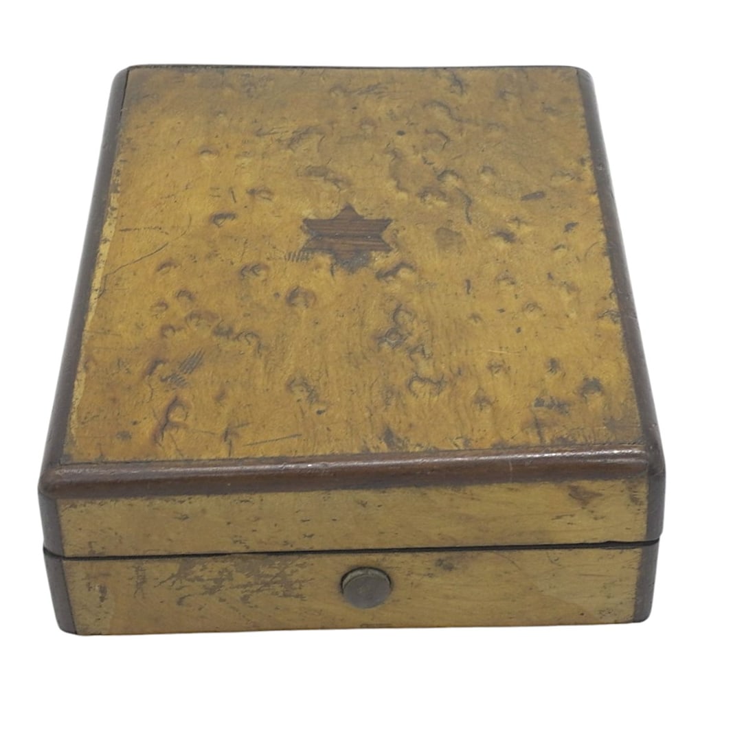 ANTIQUE KARELIAN CURLY BIRCH BOX STAR OF DAVID (1 of 5)