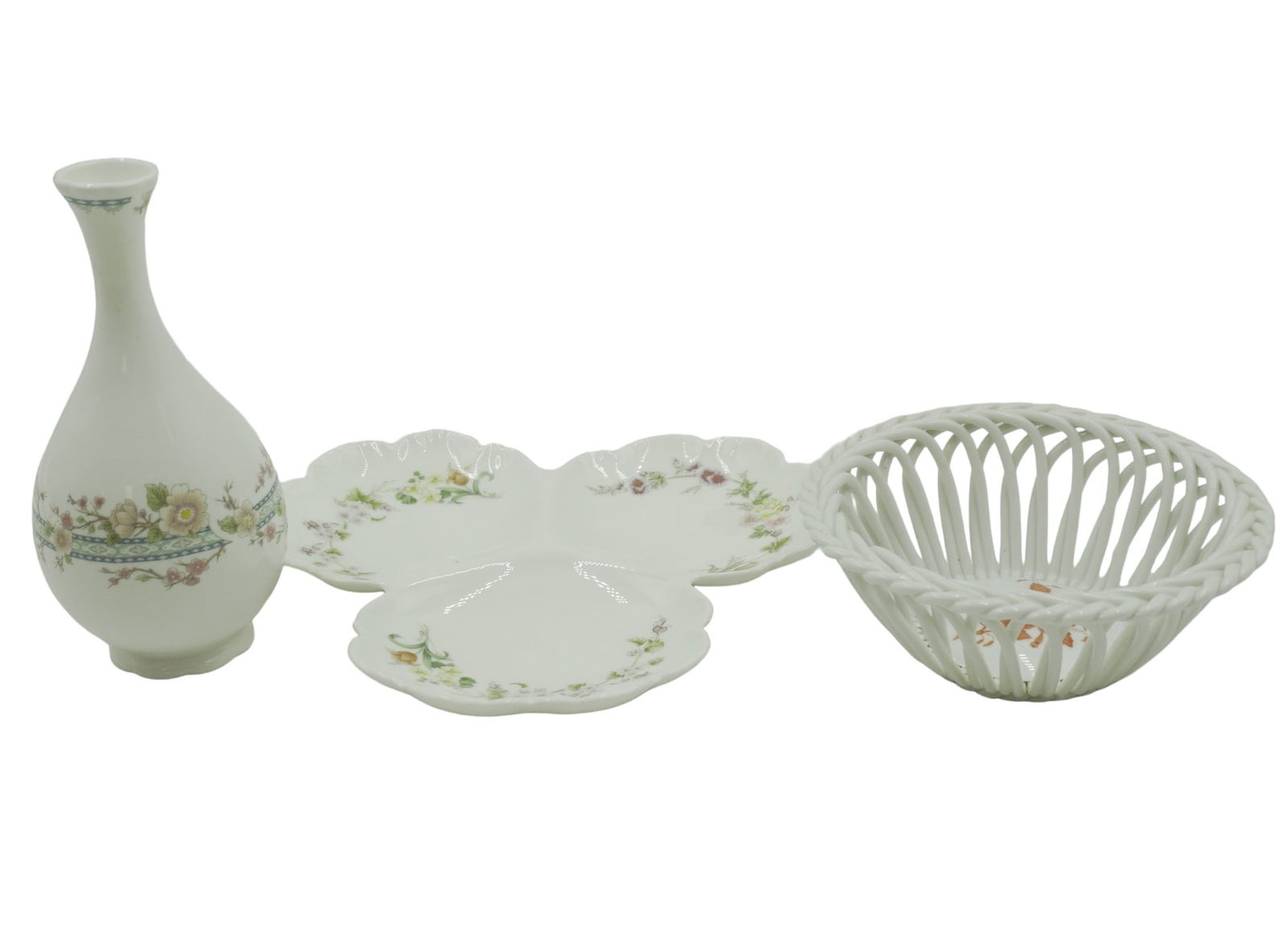 3 PC HEREND, WEDGWOOD, COALPORT PORCELAIN (1 of 5)