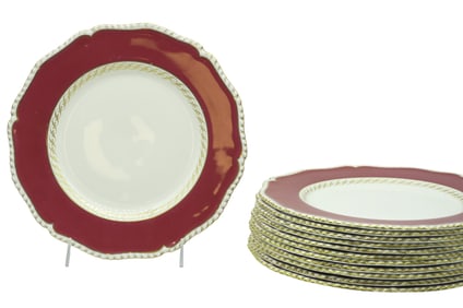 12 ENGLISH ROYAL WORCESTER DINNER PLATES