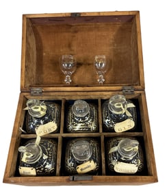 18th c GEORGIAN TANTALUS DECANTER SET ORIGINAL BOTTLES & CASE