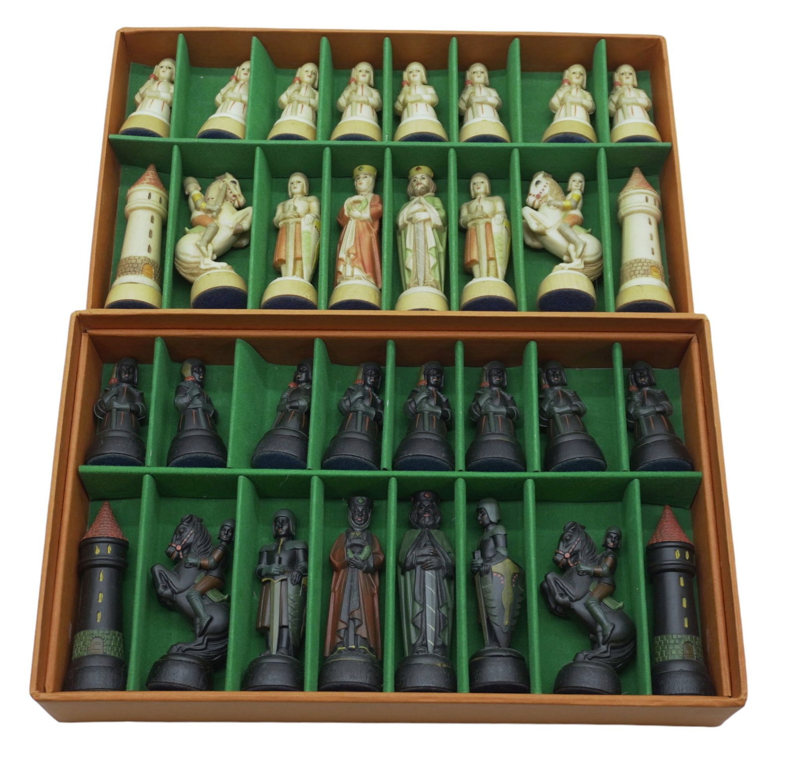 VINTAGE ANRI ITALY CARVED CHESS SET CHARLEMAGNE (1 of 9)