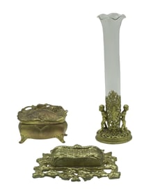 LOT VINTAGE AND ANTIQUE BRASS - 3 PIECES