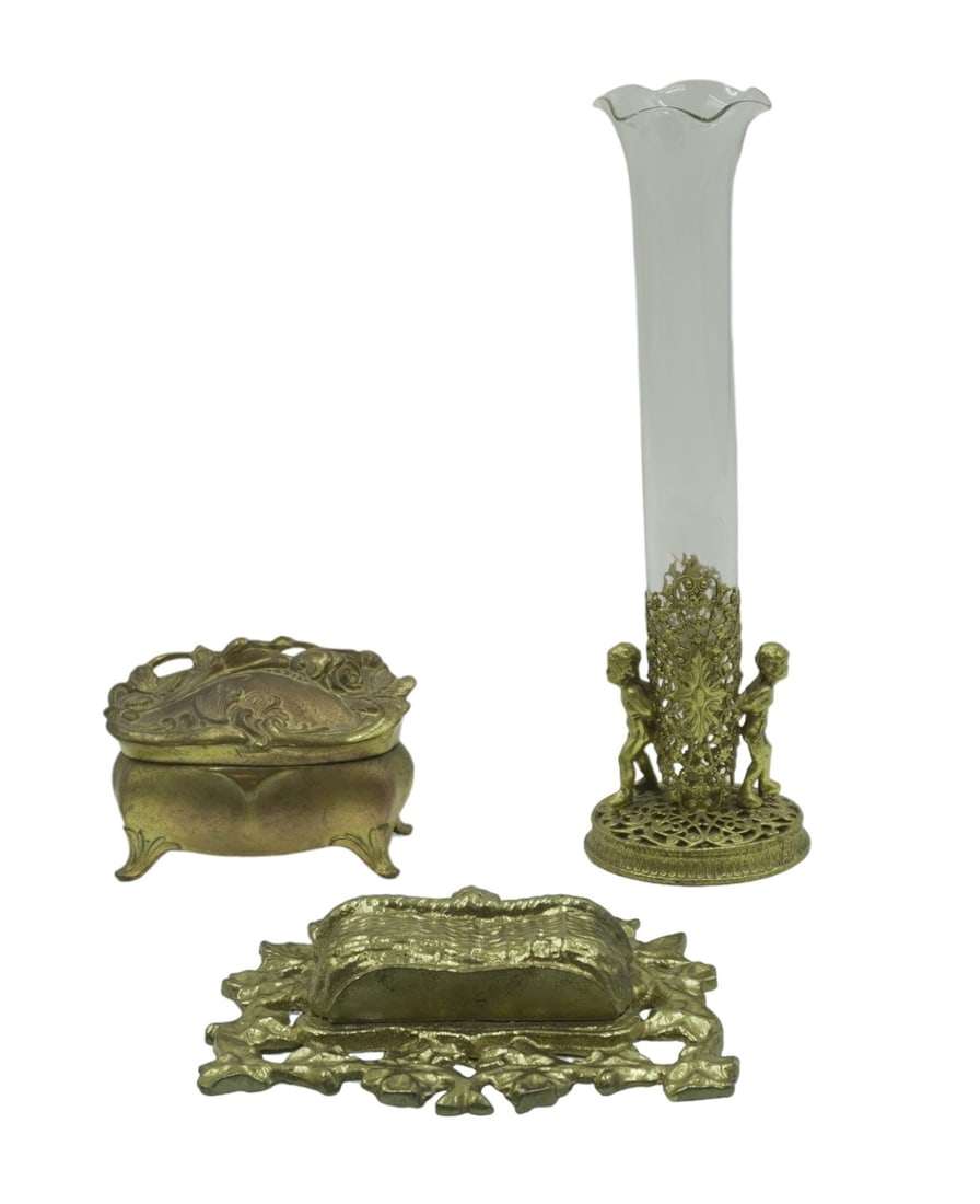 LOT VINTAGE AND ANTIQUE BRASS - 3 PIECES (1 of 6)