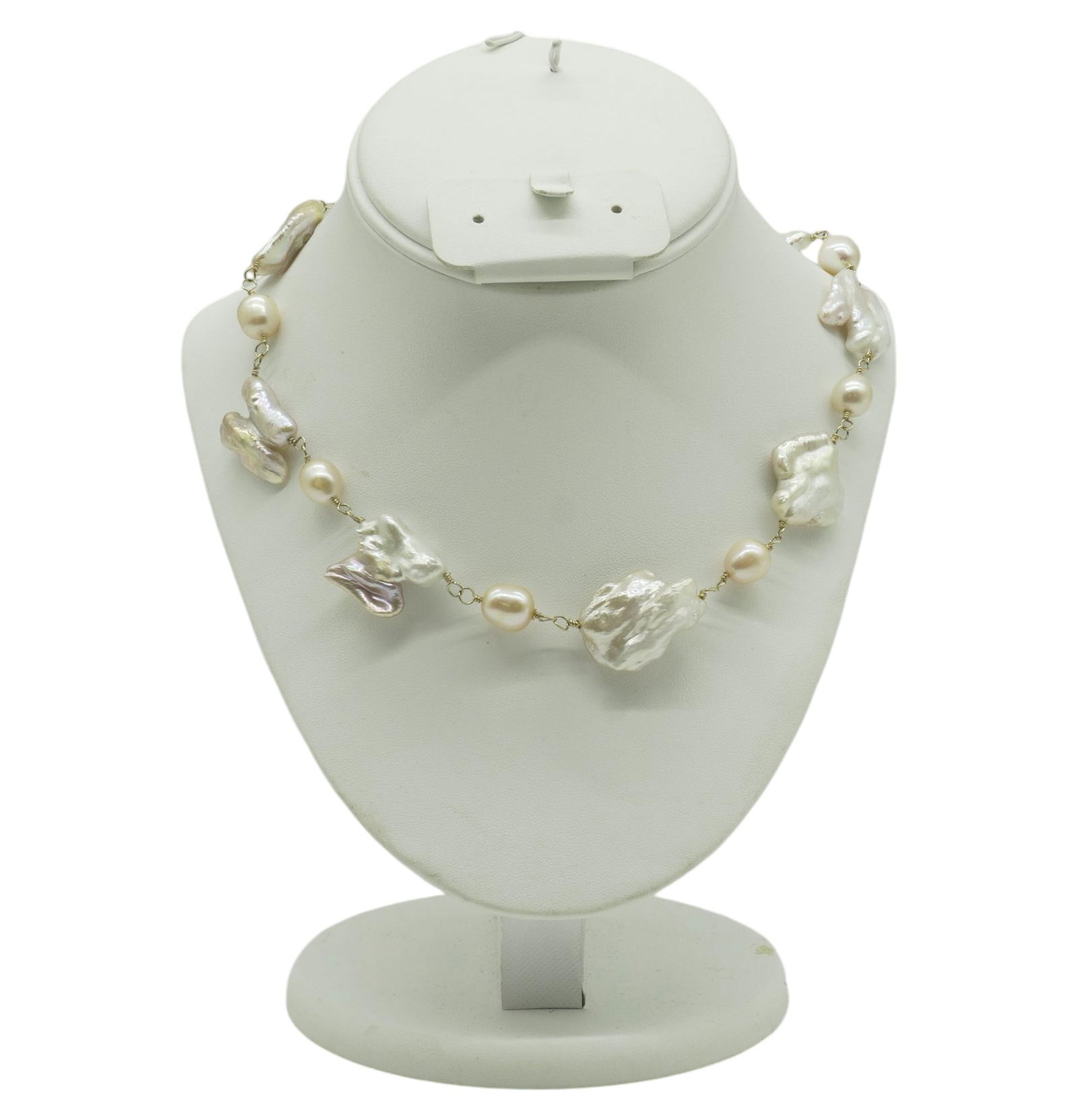 BIWA & AA PEARL NECKLACE (1 of 4)
