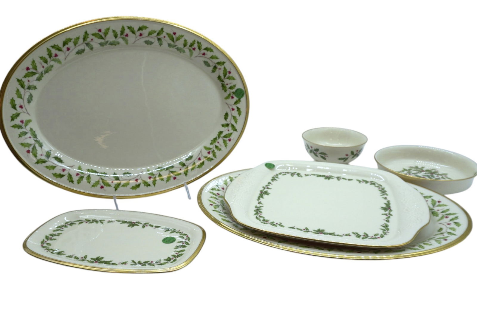 6 PIECES LENOX HOLIDAY DINNERWARE COLLECTION (1 of 3)