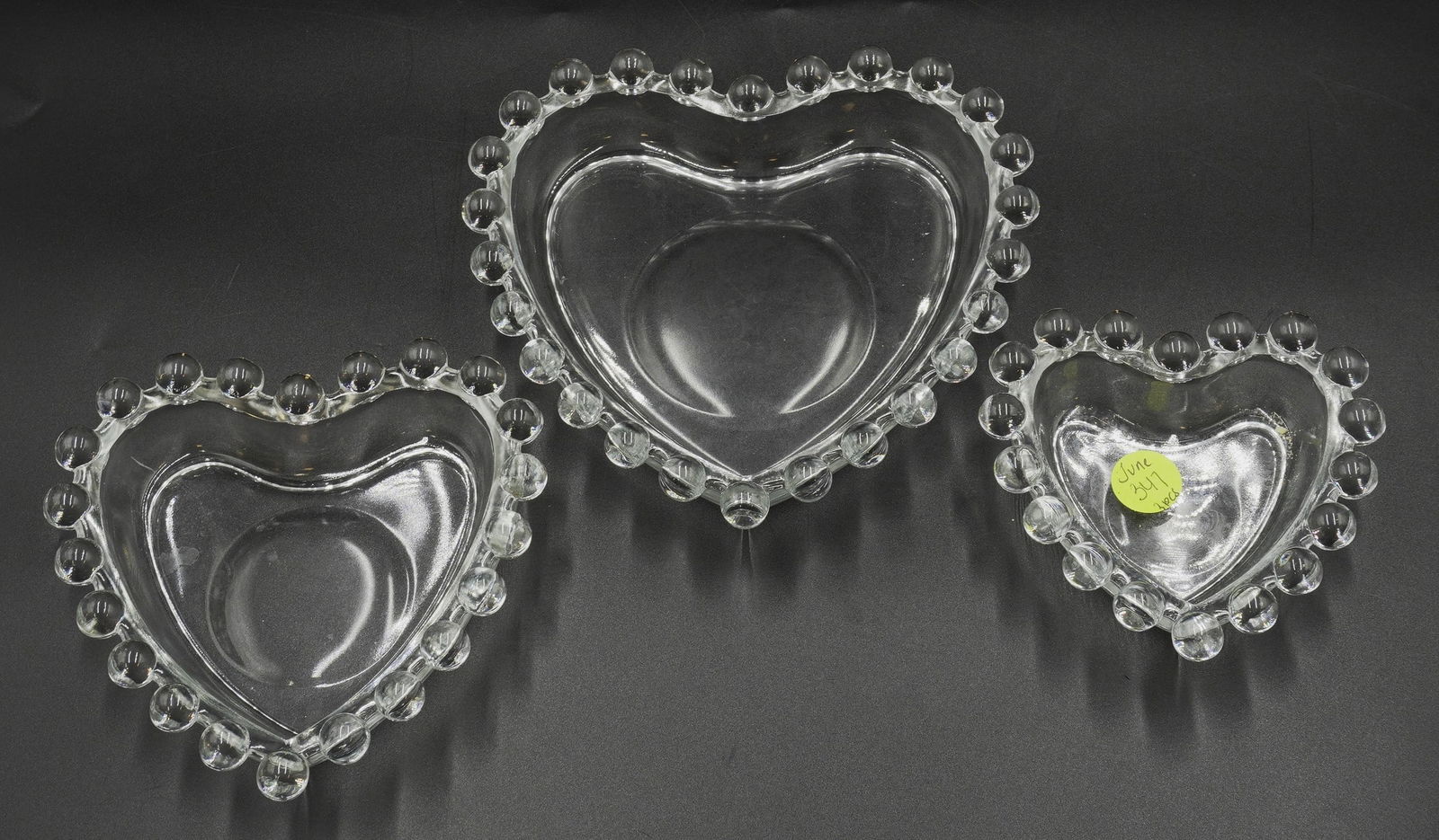 VINTAGE CANDLEWICK GLASS HEART SHAPED NESTING DISHES (1 of 5)