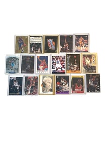 LARGE LOT OF VINTAGE NBA STAR PLAYER TRADING CARDS