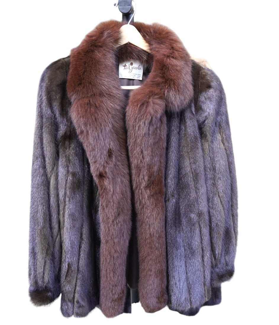 TED JACOBS MINK STROLLER SIZE SMALL: Vintage Ted Jacobs Mink Stroller. Silk Lined . Excellent Condition. Size Small. Originally 4000.00. Weight 4 lbs