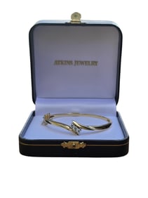 14k YELLOW GOLD DIAMOND BANGLE BRACELET