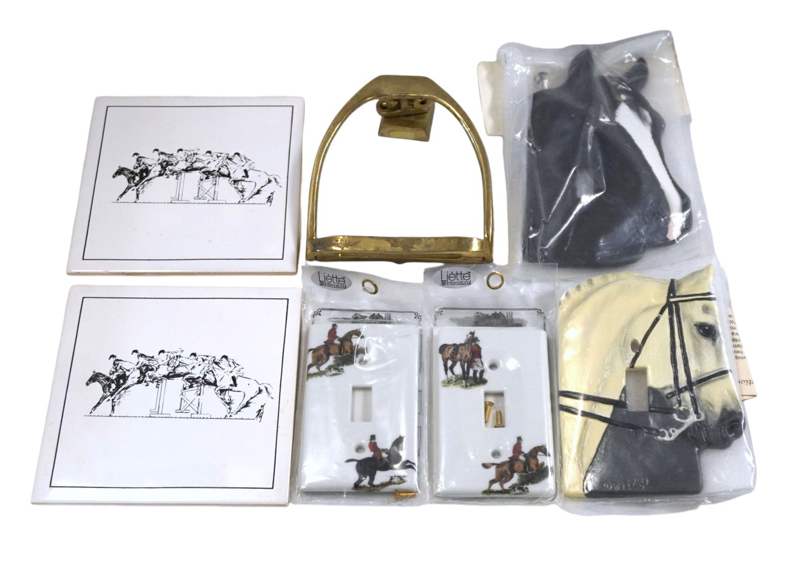7 pc VINTAGE EQUESTRIAN TILES - DOOR KNOCKER - SWITCH PLATES (1 of 4)