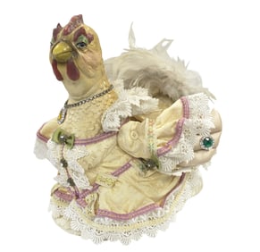 RETIRED AND RARE WAYNE KLESKI FANCY HEN DOLL