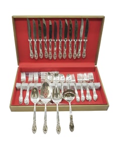 ONEIDA SILVERSMITHS SILVER PLATED BALLAD/COUNTRY LANE PATTERN - 87 PIECES