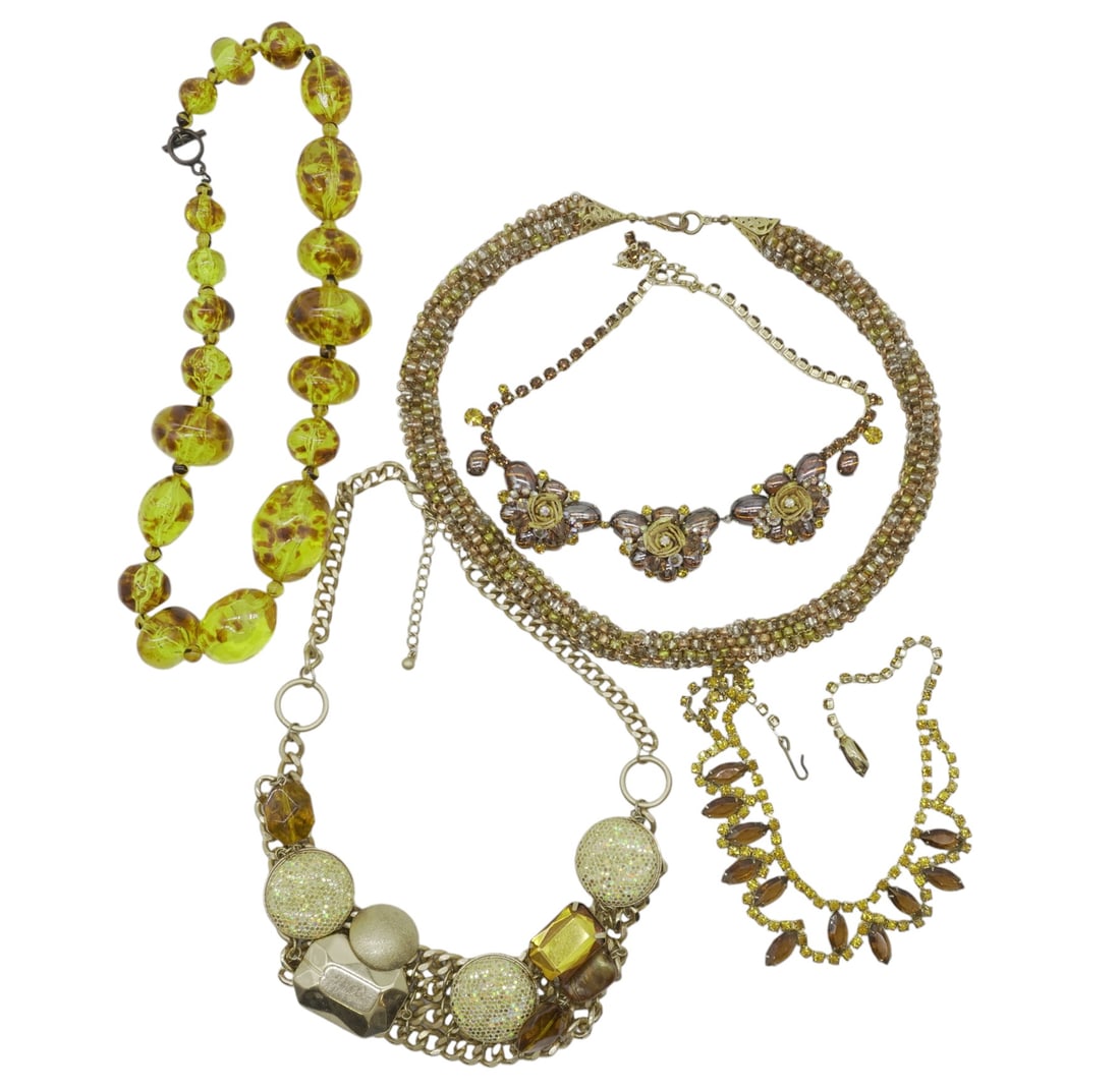 5 VINTAGE RHINESTONE AND BEADED NECKLACES (1 of 3)