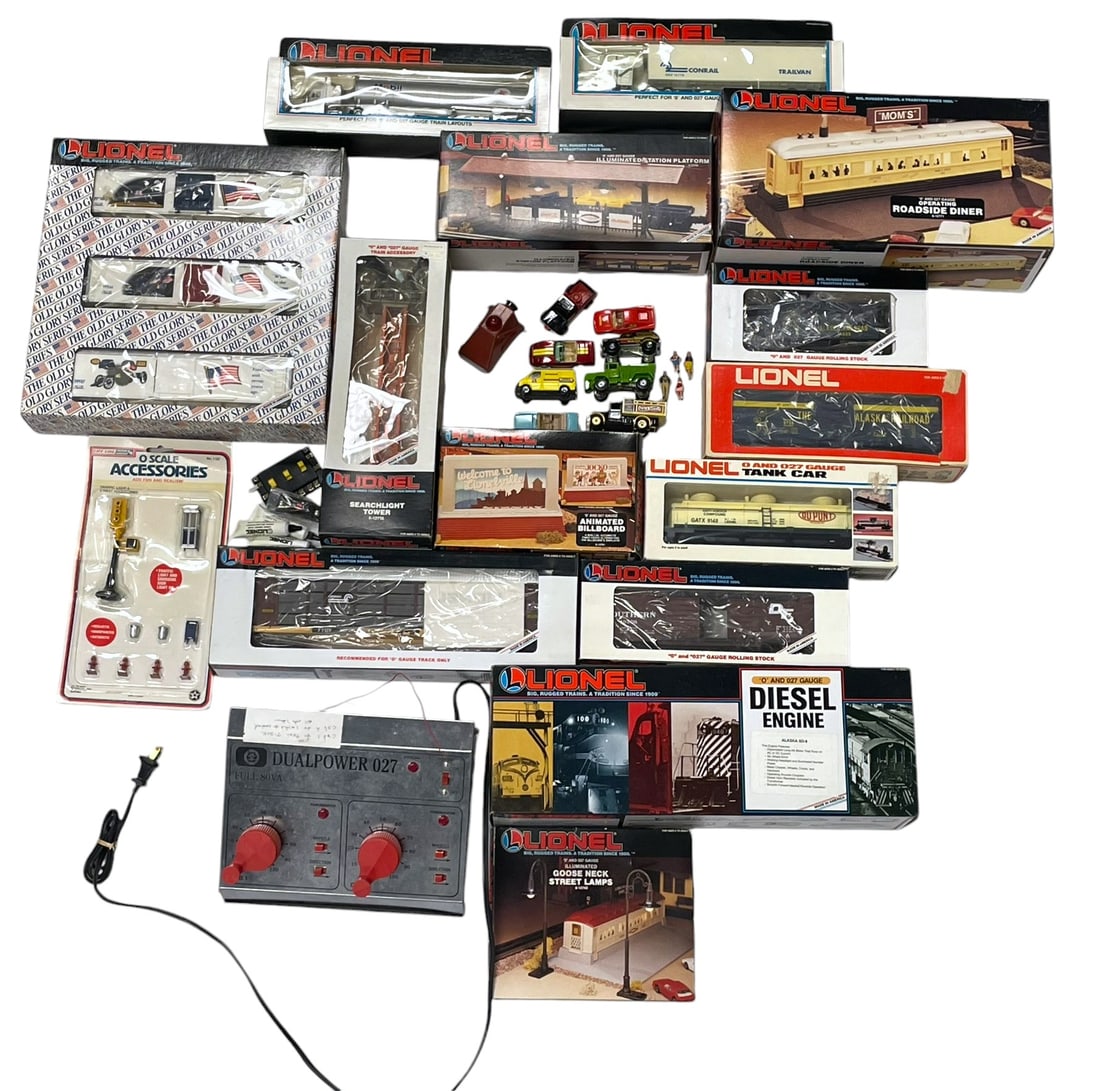 16 PC LIONEL TRAIN GROUP INCL DUAL POWER 027 CONTROLLER (1 of 7)