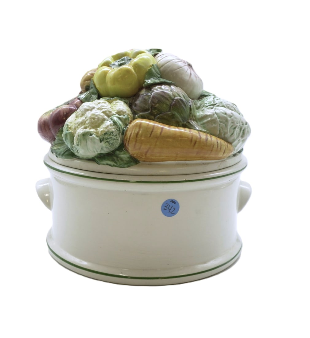LARGE VINTAGE CERAMIC VEGETABLE LIDDED CONTAINER (1 of 6)