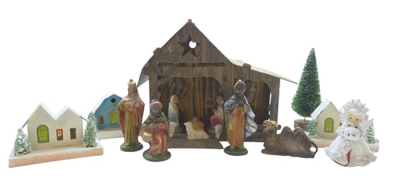 MID-CENTURY CHRISTMAS LOT - 17 PIECES