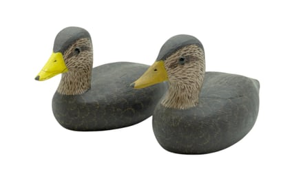 2 ROBERT "BOB JOE" WATSON CARVED SIGNED DECOY