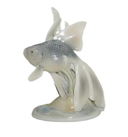 VINTAGE METZLER & ORTLOFF PORCELAIN KOI FISH