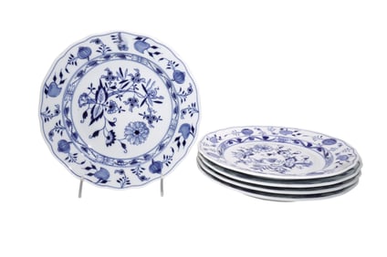 5 MEISSEN BLUE ONION DINNER PLATES