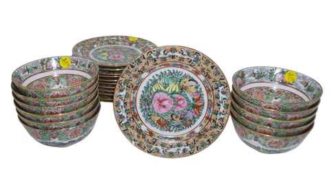 23 VINTAGE ROSE MEDALLION CELEBRATION BOWLS & PLATES
