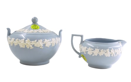VINTAGE WEDGWOOD 2 PIECE CREAMER AND SUGAR SET
