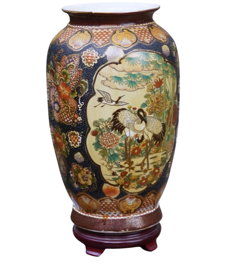 LARGE VINTAGE SATSUMA PORCELAIN VASE CRANES (1 of 7)