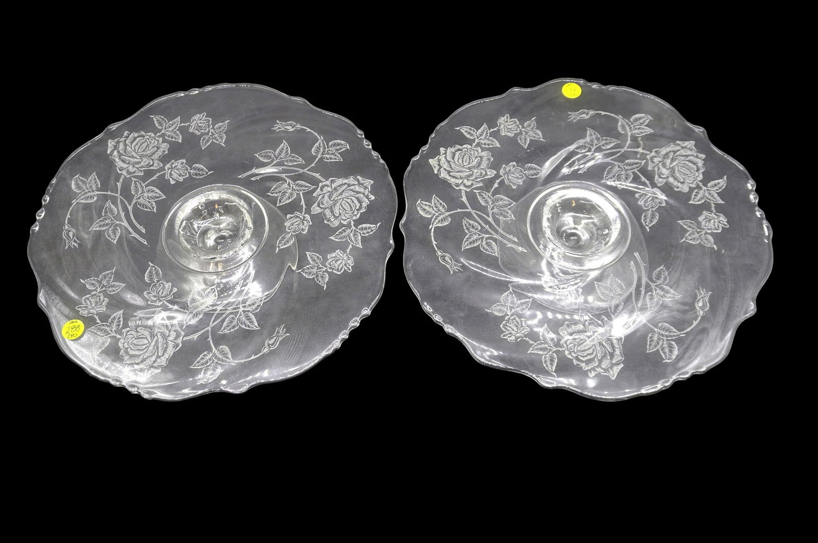 2 VINTAGE HEISEY ROSE ETCHED FOOTED SERVING PLATTERS (1 of 4)