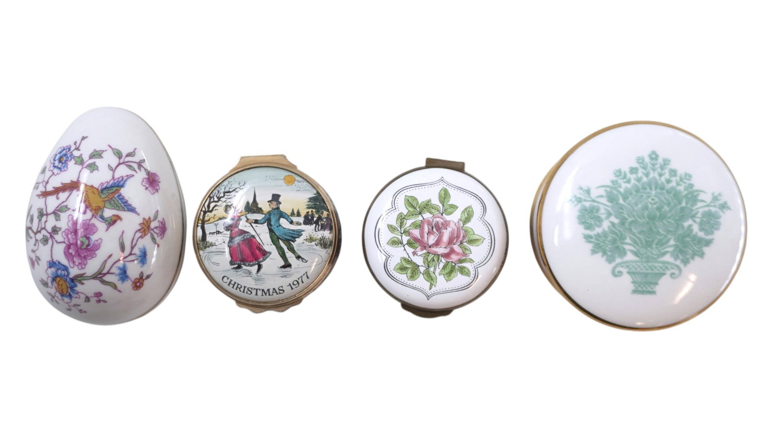 4 TRINKET BOXES INCL HALCYON & CRUMMLES: 1 - Crummles Rose 1.75". 2- Halcyon Christmas 1977 1.75. 3- Buckingham Palace 1994 2.25". 4- Hammersley Bone China Bird of Paradise Egg shape 2.5". Weight on all combined 8 oz