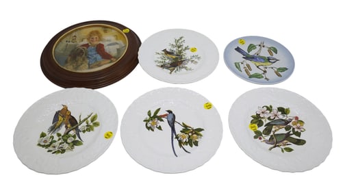 LOT DECORATIVE PLATES - 6 PIECES
