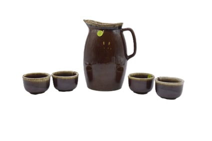 5 PC VINTAGE BROWN DRIP PITCHER & CUPS / BOWLS
