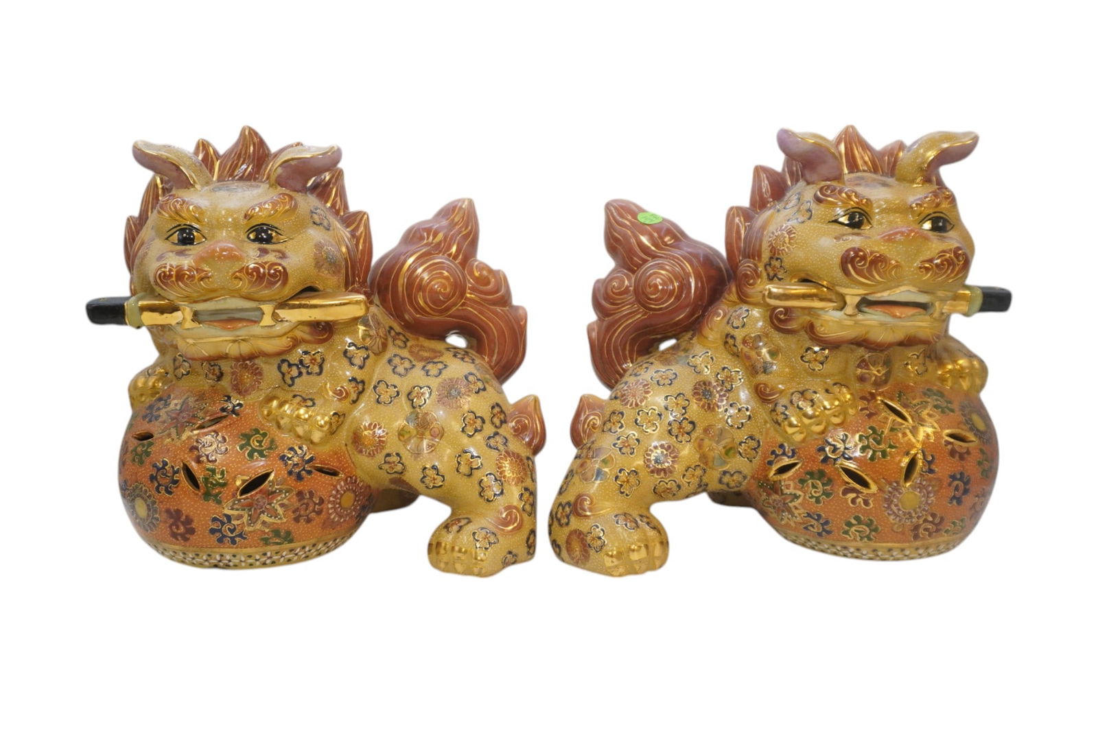 PAIR LARGE CHINESE MORIAGE GUARDIAN FOO DOGS (1 of 7)