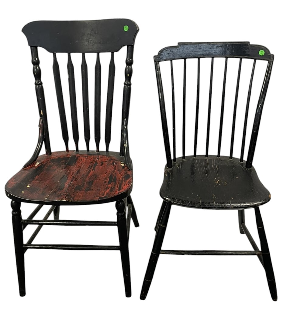 2 ANTIQUE AMERICAN WINDSOR PRIMITIVE CHAIRS (1 of 4)
