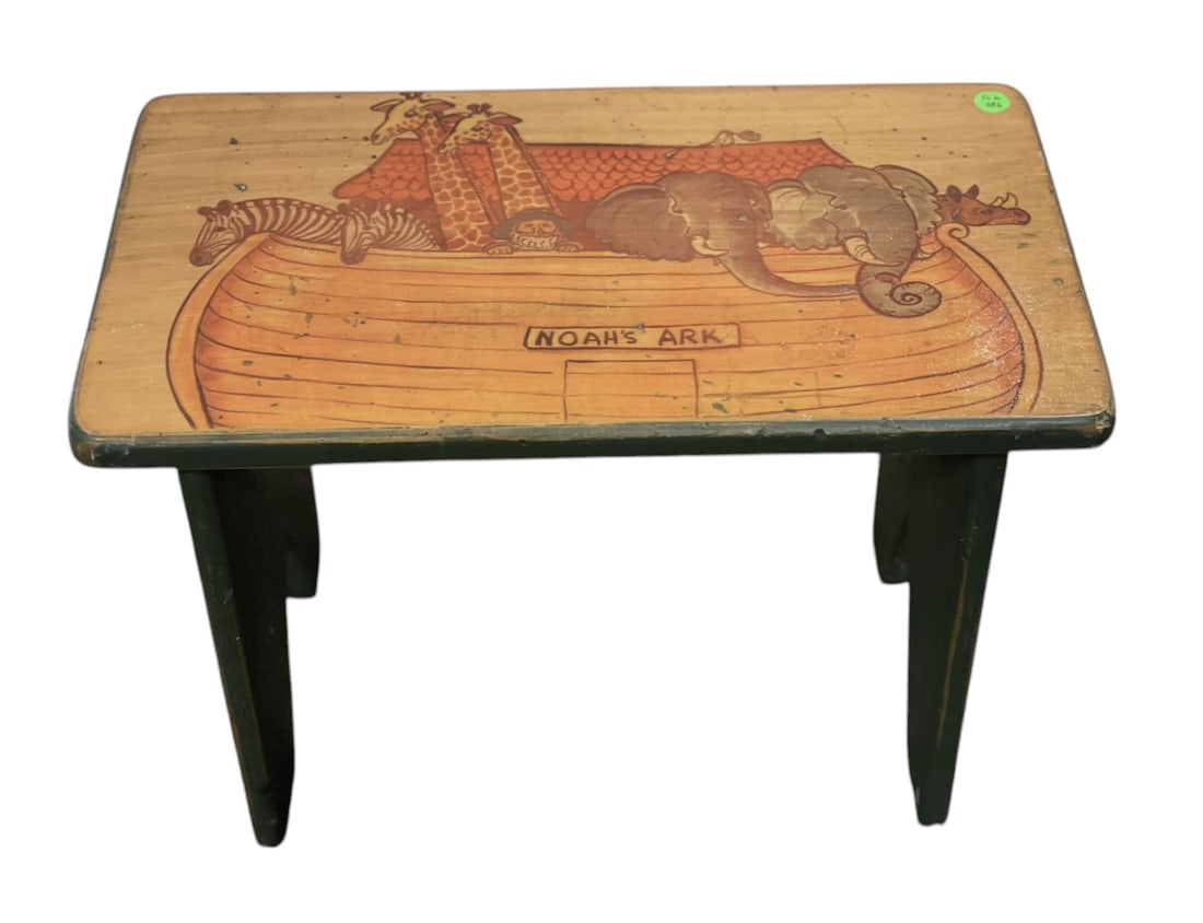 NOAHS ARK COUNTRY FARMHOUSE CHILDREN BENCH / STOOL (1 of 4)