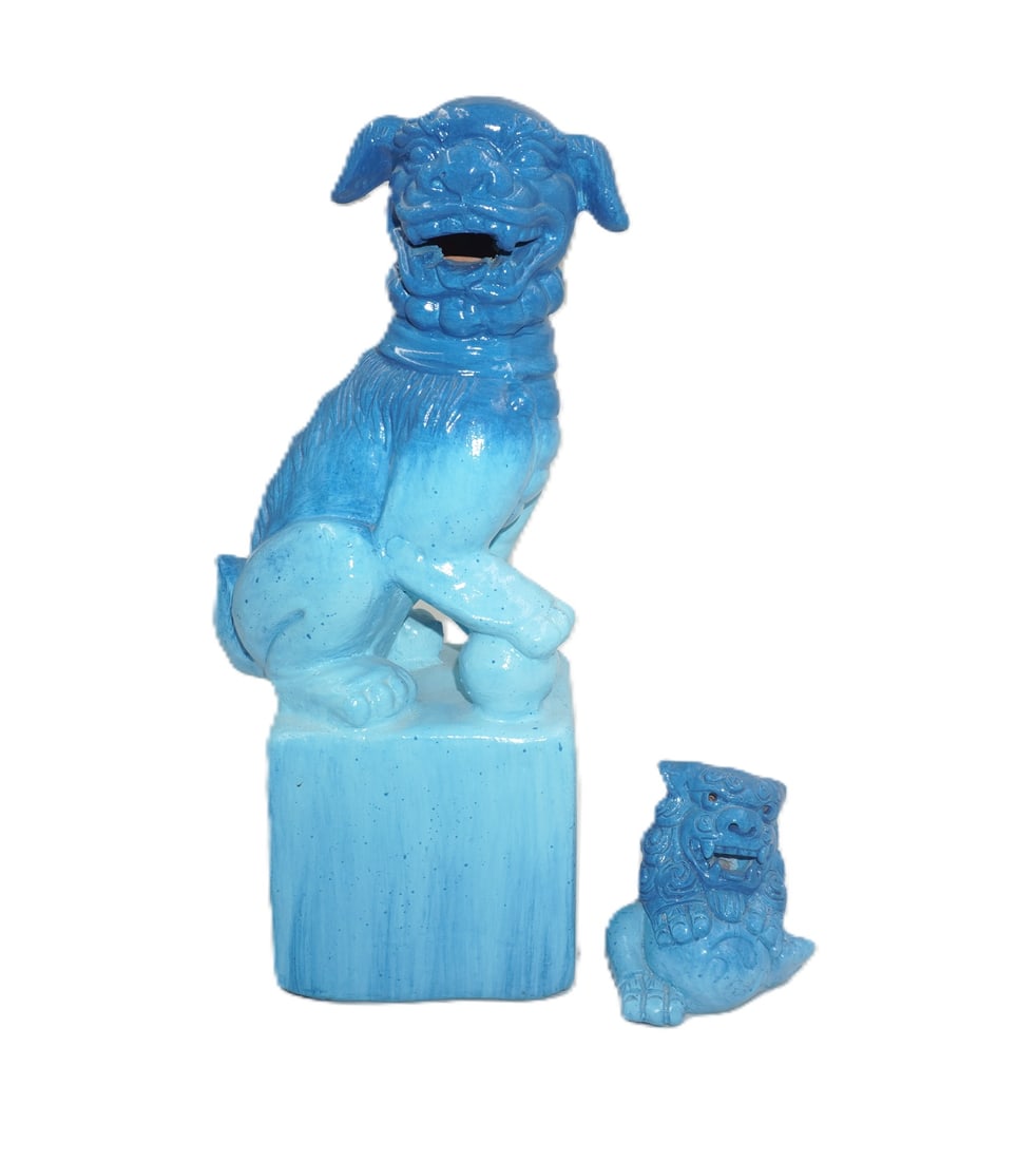 VINTAGE BLUE OMBRE FOO DOGS (1 of 4)