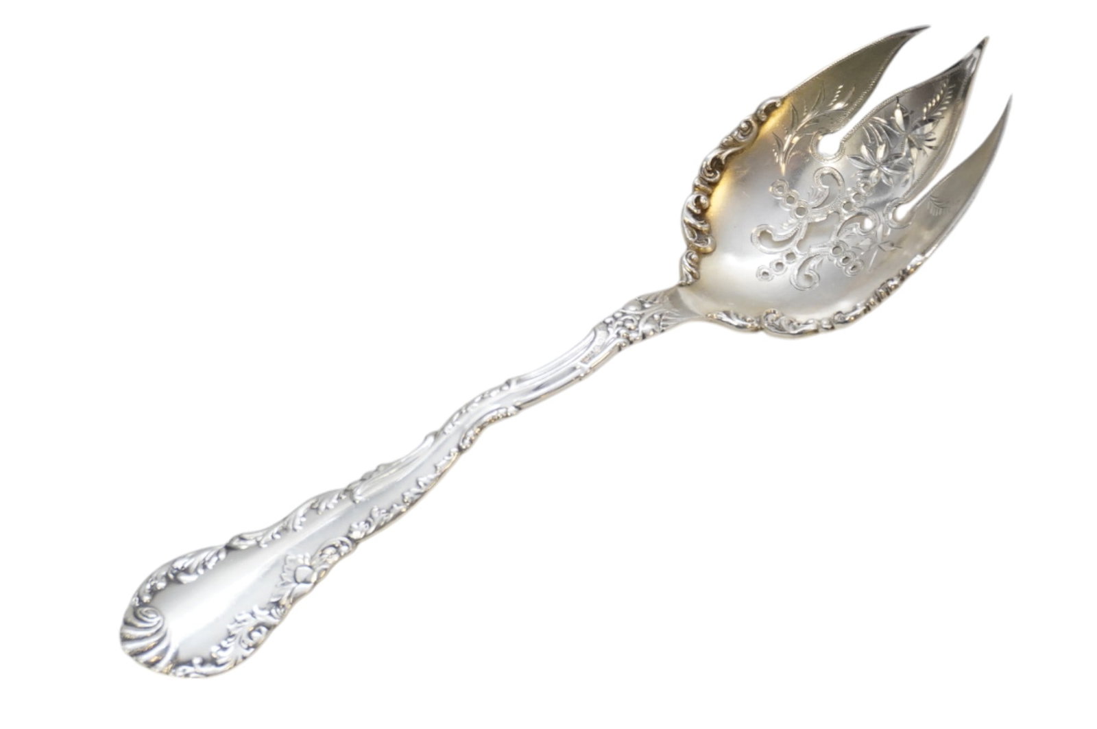 STERLING SILVER ELAINE SERVING FORK 1890 A.F. TOWLE / LUNT: A. F. Towle & Son "Elaine" c. 1890 retailed at W. R. Hale. Measures 8 1/2". Approximate Silver Weight 78 grams. PROVENANCE: The Perrin family, of French Huguenot origin, of Abbeville, Perrin Plantatio