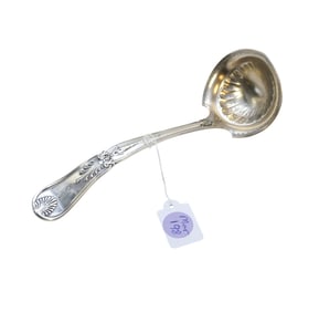 GORHAM STERLING 1875 KINGS I SOLID GRAVY LADLE