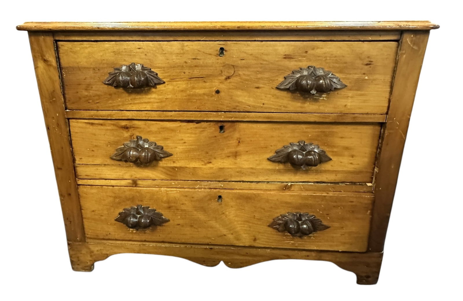 ANTIQUE EASTLAKE CHEST OF DRAWERS: American 3 Drawer Eastlake chest with carved pulls. Measures 27.5"x37"x17.25".PROVENANCE: The estate of noted Charleston Attorney, Scholar and Passionate Collector, James Kirkland Grant, Wentworth Str