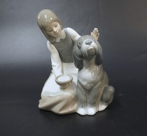 RARE RETIRED LLADRO GIRL FEEDING ENGLISH SHEEPDOG STATUE
