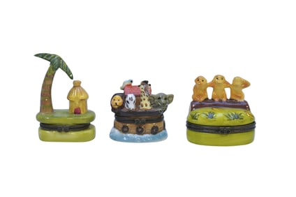 SET OF 3 LIMOGE STYLE TRINKET BOXES