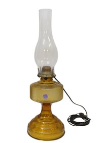 VINTAGE AMBER GLASS HURRICANE LAMP