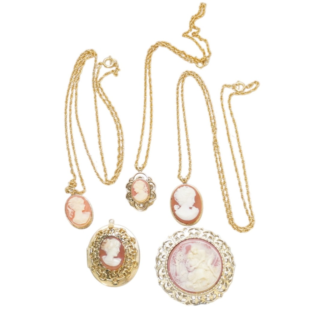 5 VINTAGE COSTUME CAMEOS (1 of 3)