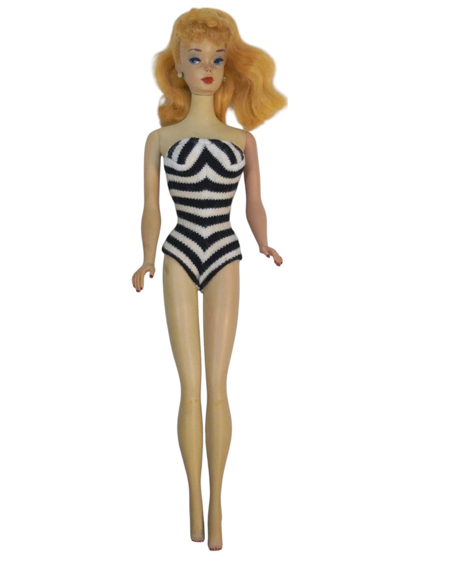 VINTAGE BARBIE TEENAGE FASHION MODEL #850 AND VINTAGE CLOTHES (1 of 8)