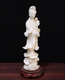 BLANC DE CHINE CHINESE PORCELAIN GUANYIN