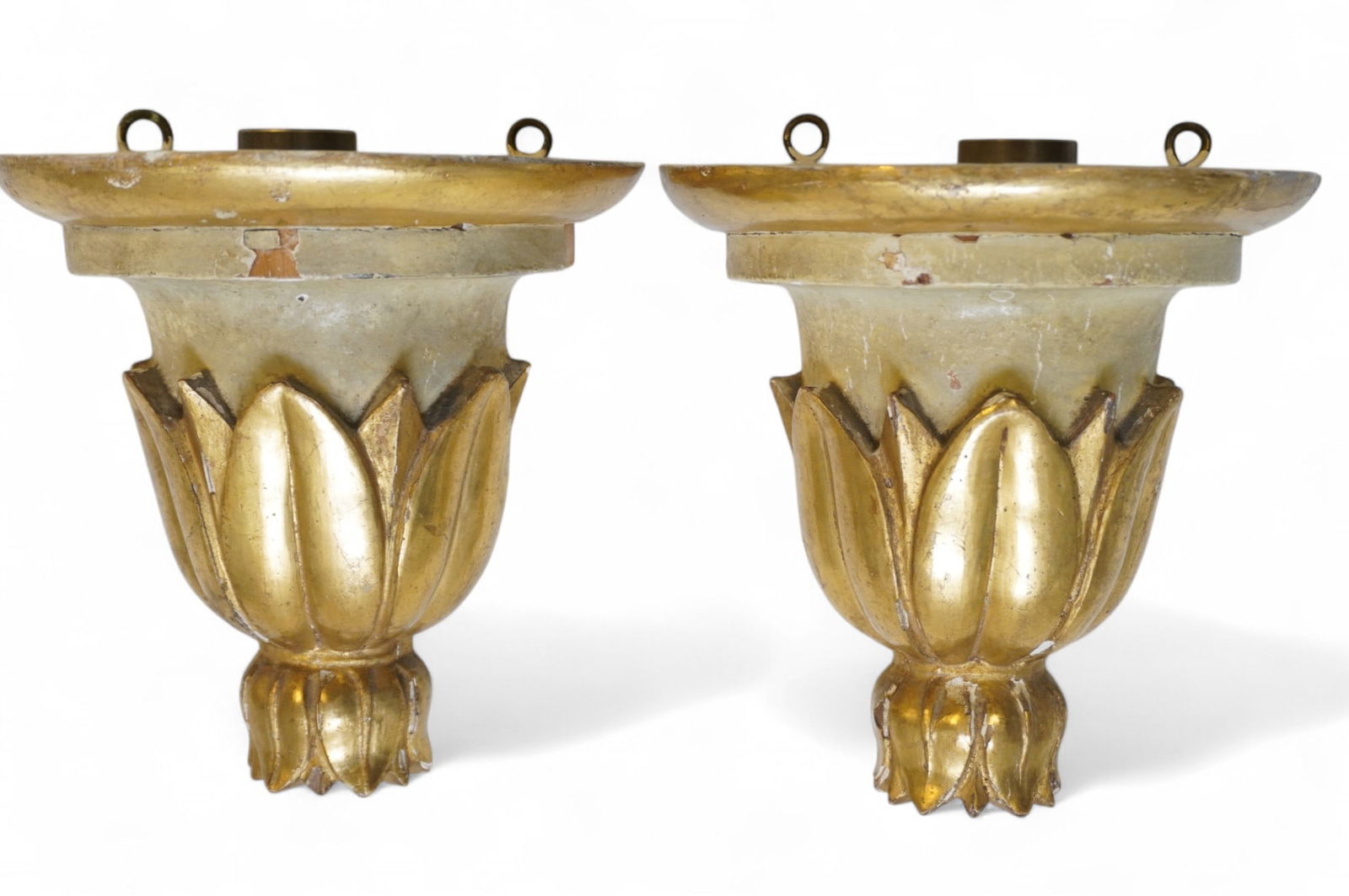 PAIR OF CARVED GILTWOOD WALL BRACKETS (1 of 5)