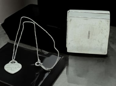 TIFFANY & CO STERLING SILVER "RETURN TO TIFFANY" HEART TAG PENDANT AND BOX