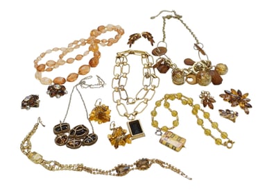 15 PC VINTAGE AMBER RHINESTONE - LUCITE - CRYSTAL JEWELRY