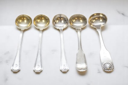 5 ANTIQUE STERLING SILVER MASTER SALT SPOONS